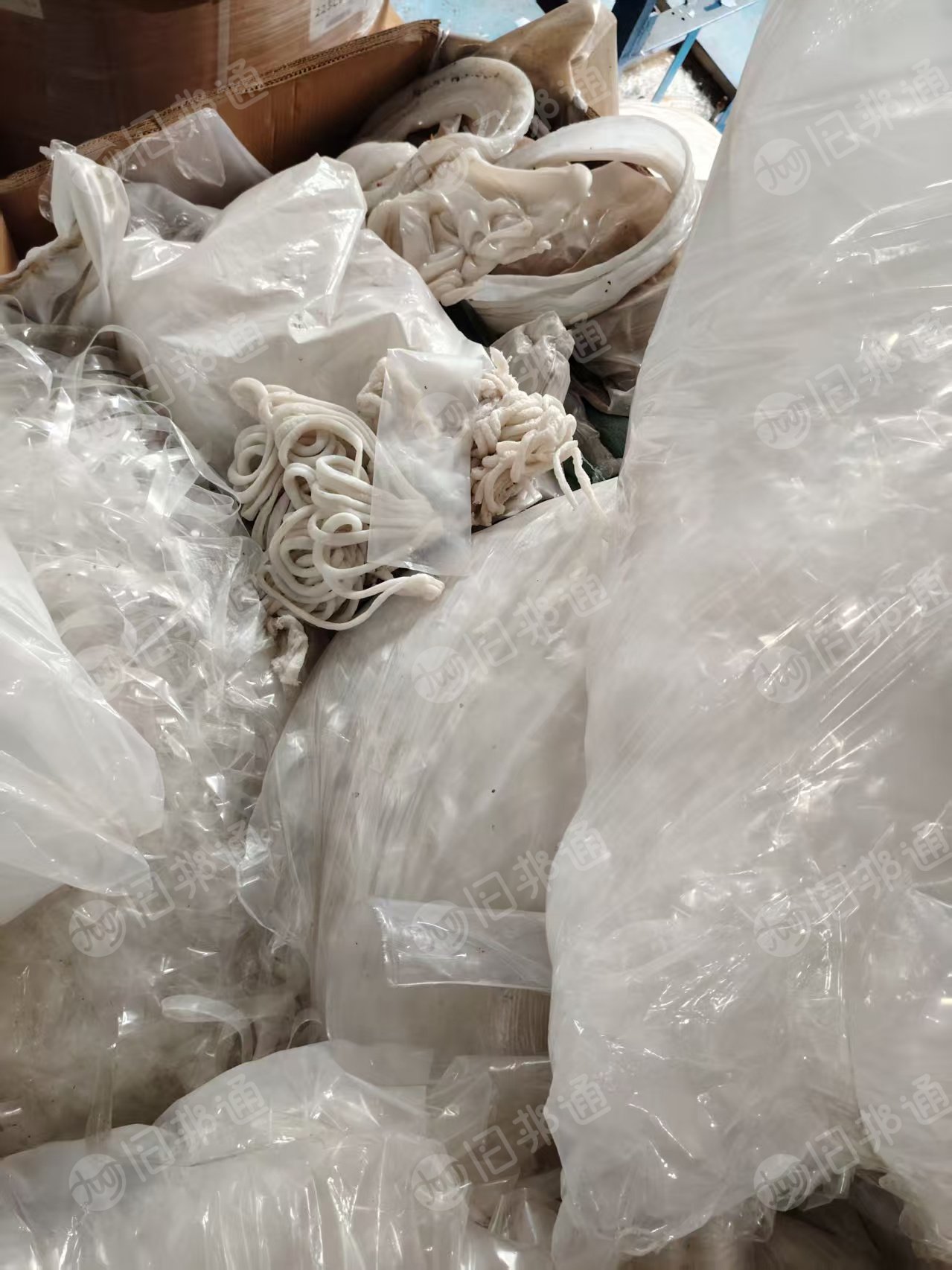 长期出售eva膜废料，卷散都有，现货10多吨