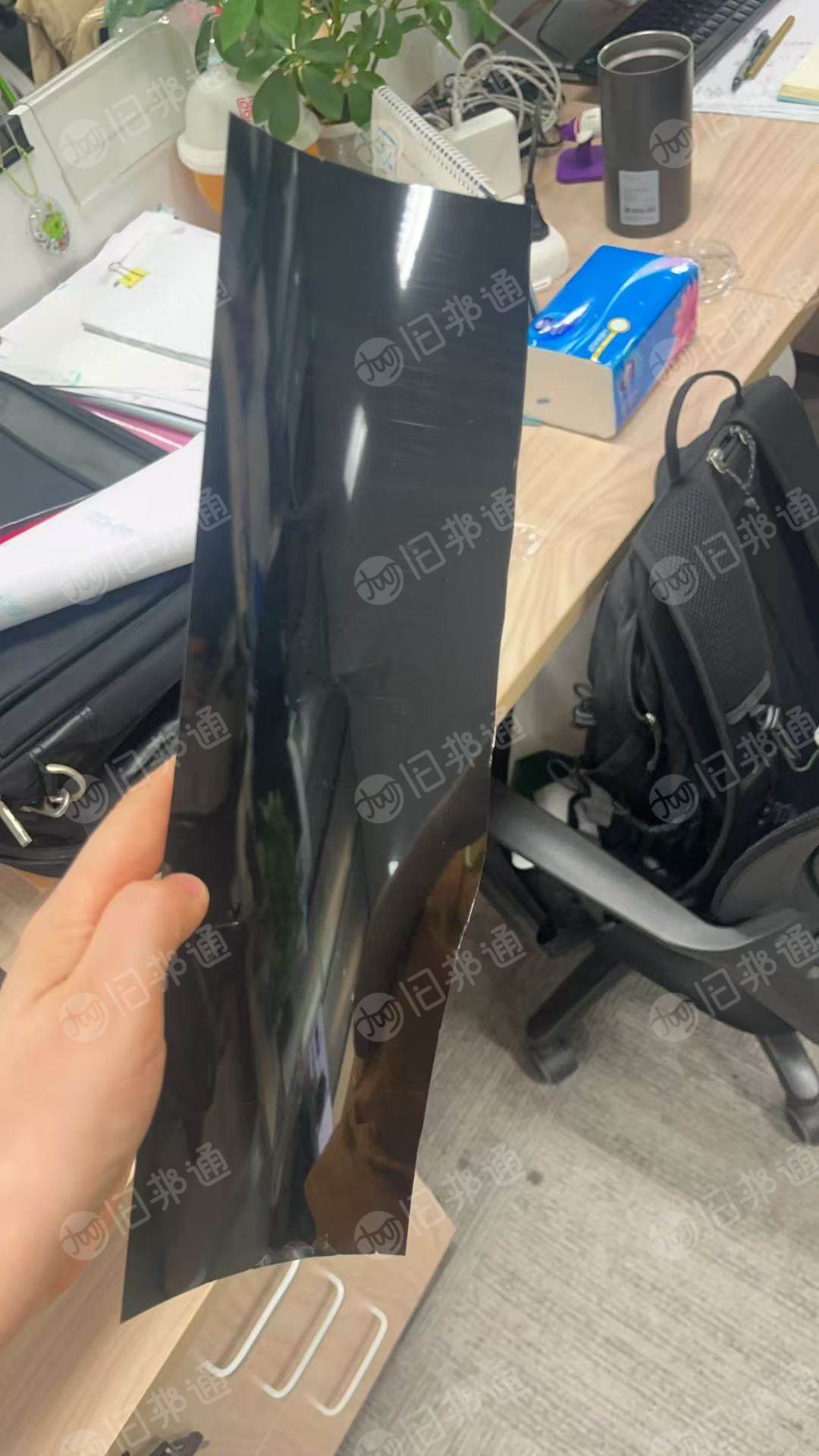 广告废弃物免费出售(pvc广告布、车贴、透光片)