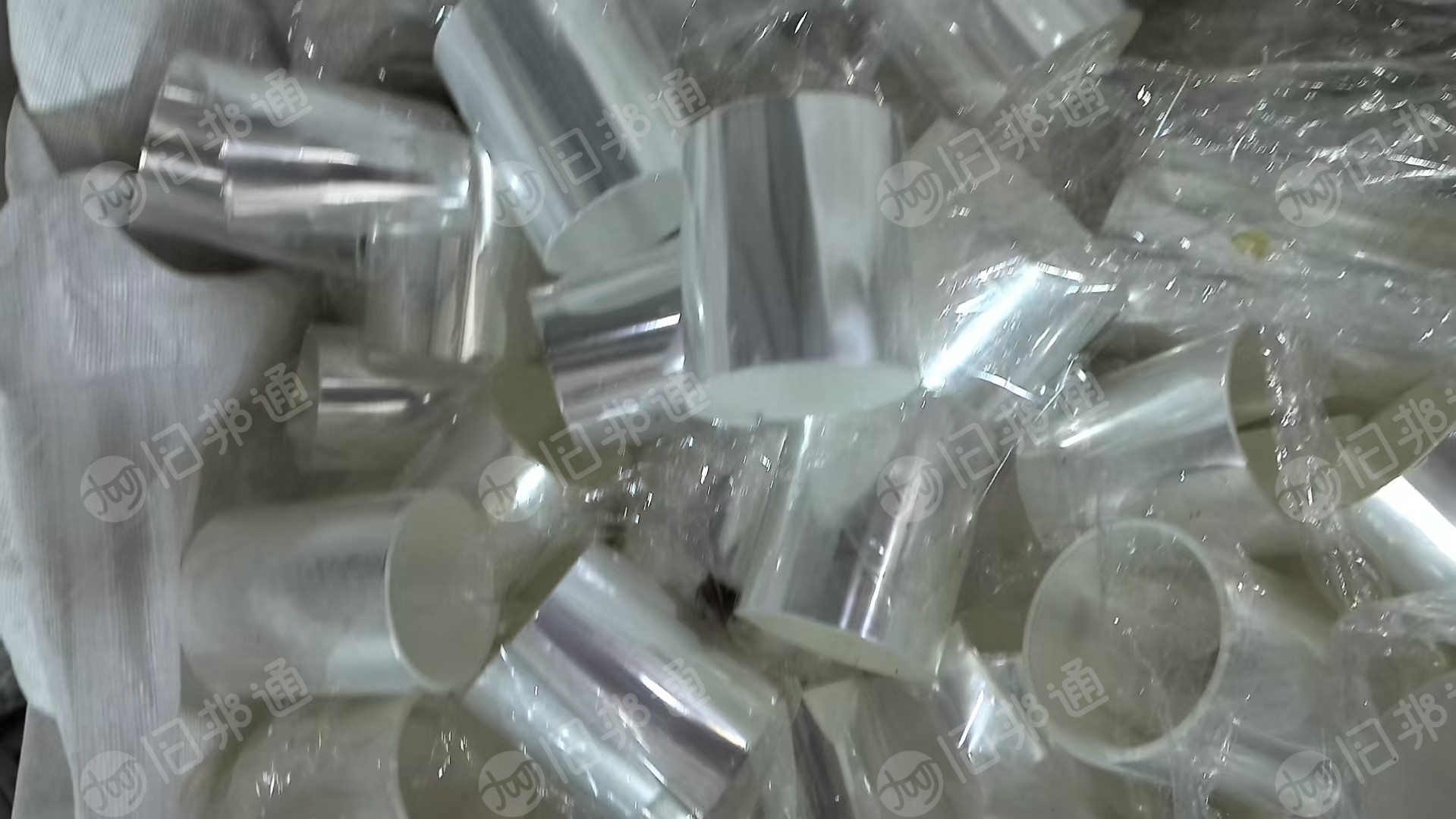 长期出售pet刀口料，pet膜，可直接上机，现货9.6一车