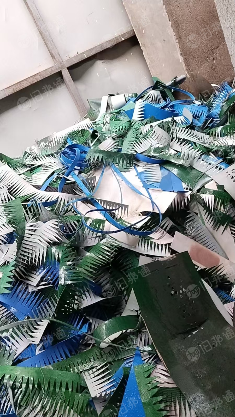 长期出售做皮带下来的pvc边角料，现货10多吨