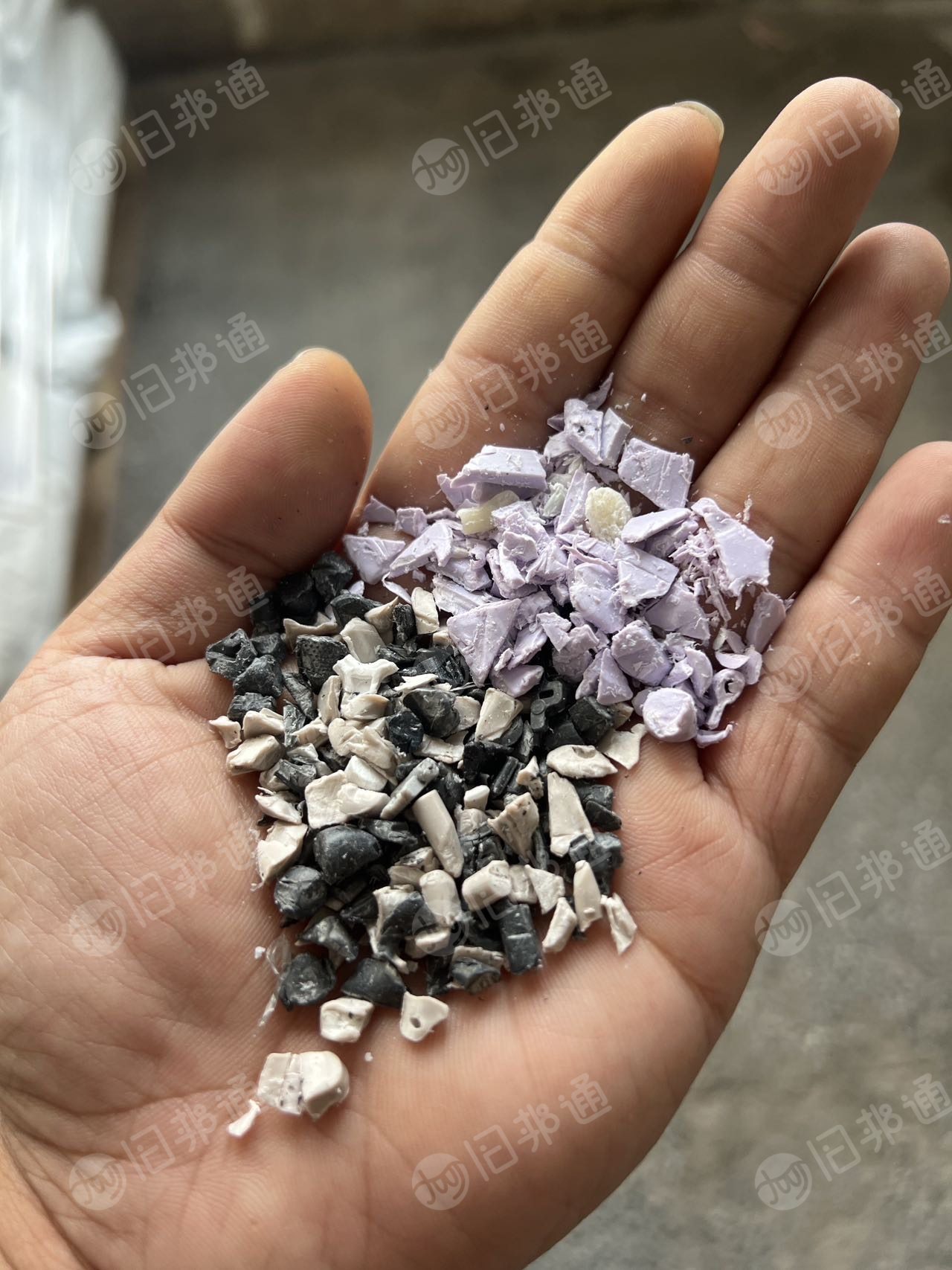 出售PC/ABS合金破碎料，现货20吨，有需要联系