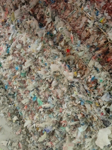 出售建筑垃圾分拣出来的PE/PP膜，水洗过的，有可以用来造粒的，也有可以炼油的，月供2/3千吨