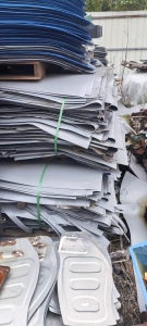 出售PE钢卷皮毛料，全漂，现货十几吨