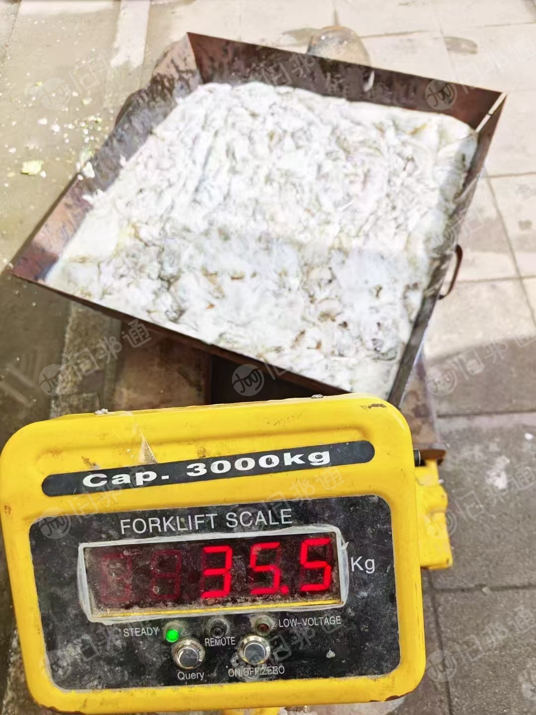 出售eps热熔块，月供30吨，社会料厂料混打的