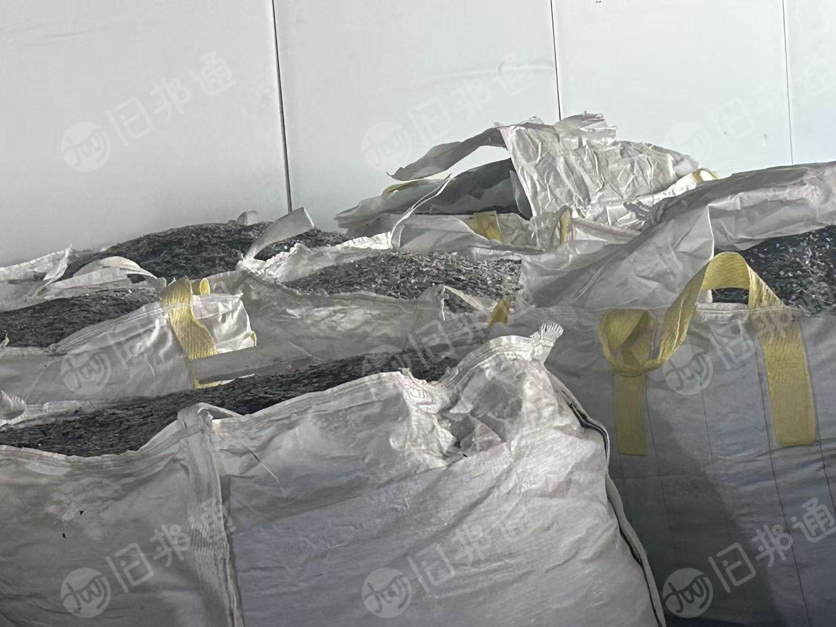 出售PVC吸塑片破碎料，黑色吸塑盒毛料，全漂的，月供100吨