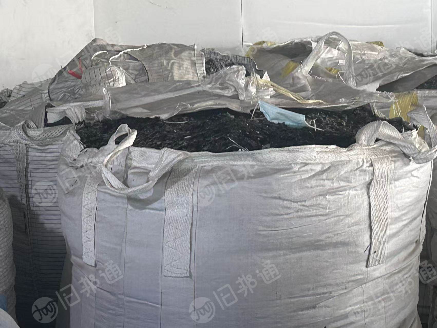 出售PVC吸塑片破碎料，黑色吸塑盒毛料，全漂的，月供100吨