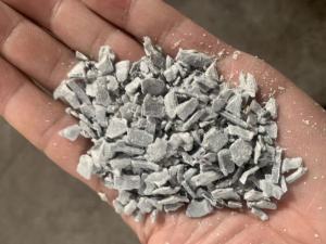 出售比电厂的阻燃合金水口破碎料,矿粉的8个左右,拉丝的30-40,月供50吨左右