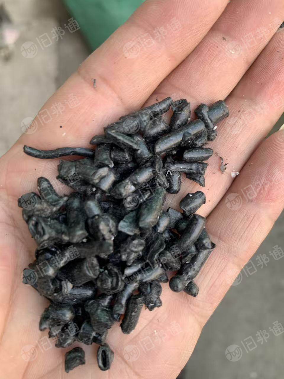 出售比电厂的阻燃合金水口破碎料，矿粉的8个左右，拉丝的30-40，月供50吨左右