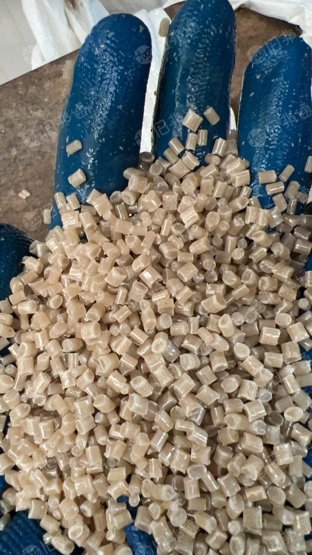 出售EPS 40 60 80 目茶料 月供100吨