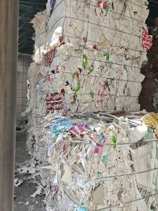 常年出售口杯纸边角料，纯白纸，小花都有