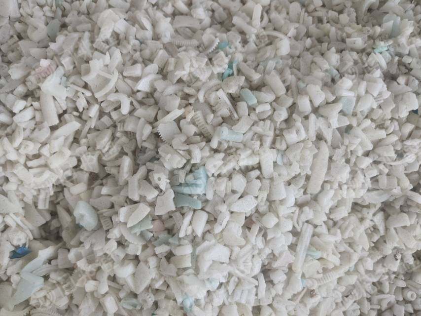 出售POM破碎料，定时器破碎的