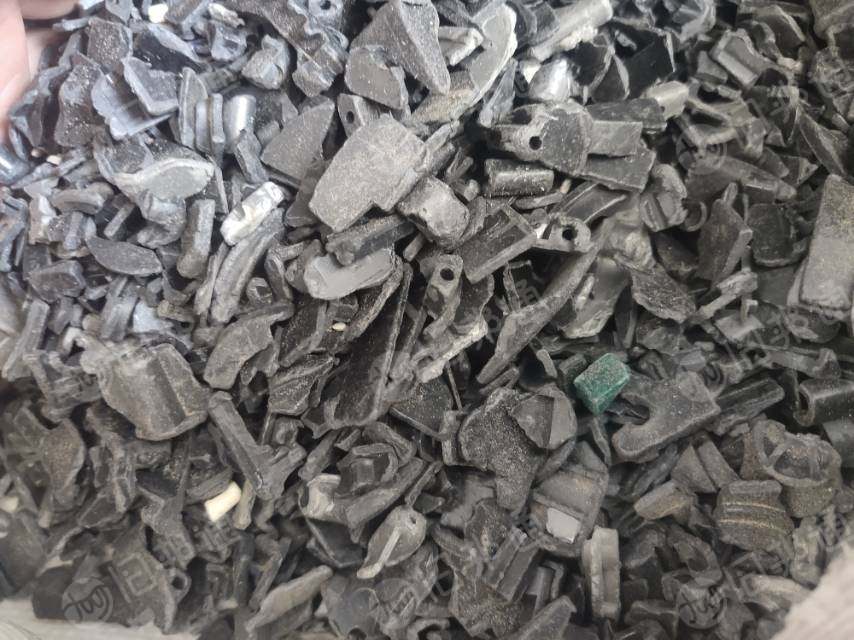 出售阻燃ABS破碎料，定时器破碎的，冲击6个，不环保
