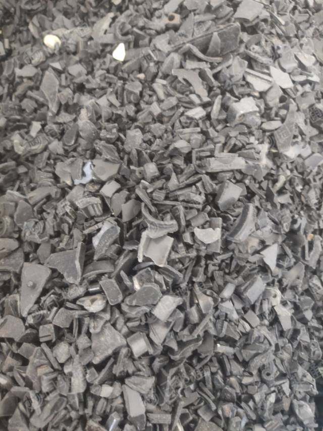 出售阻燃ABS破碎料，定时器破碎的，冲击6个，不环保