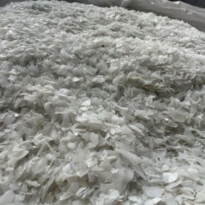 长期大量出售白乙破碎料，奶瓶透析桶等混粉的，每月200吨左右