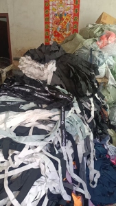 长期出售库存松紧带,服装辅料,货在浙江东阳