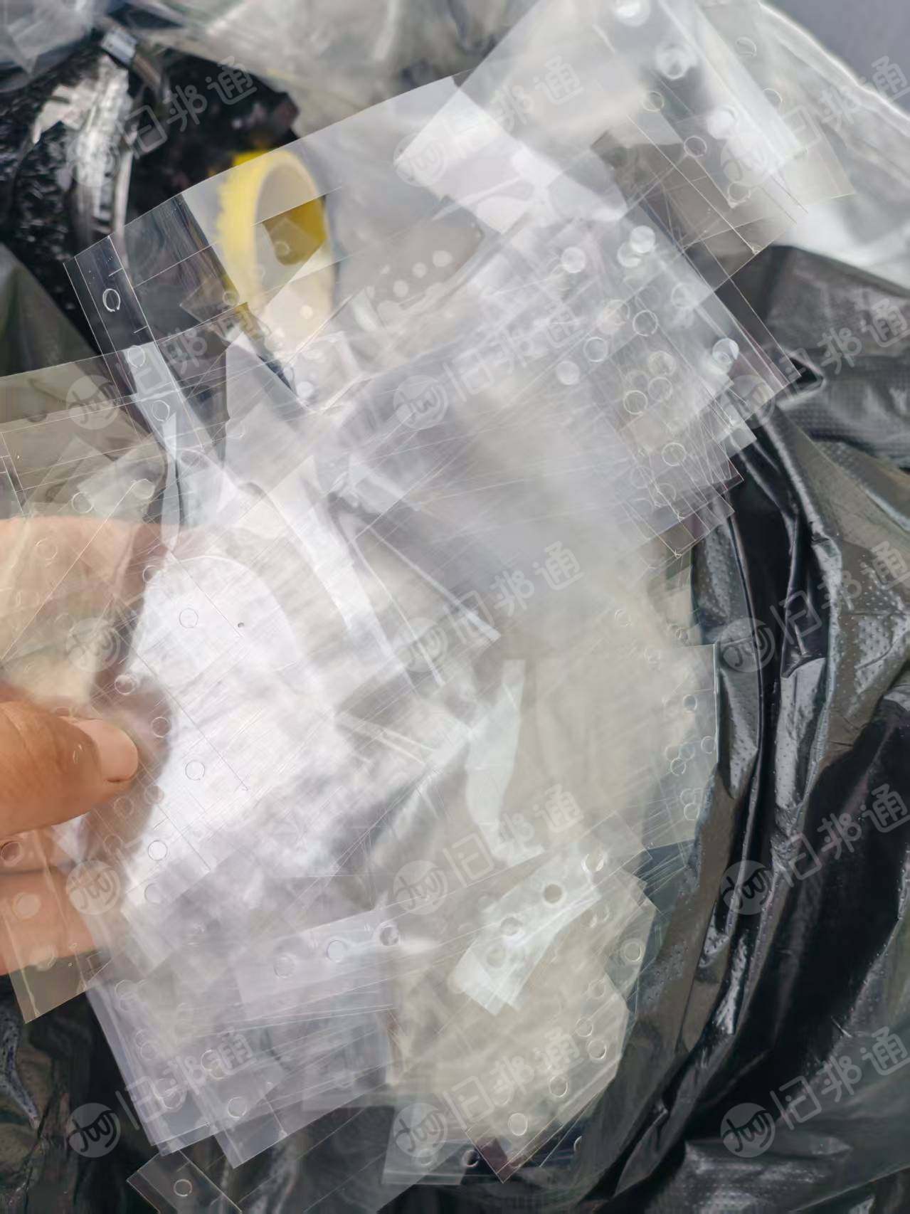 出售pet轻胶膜，可压包，现货十几吨，月底一挂车