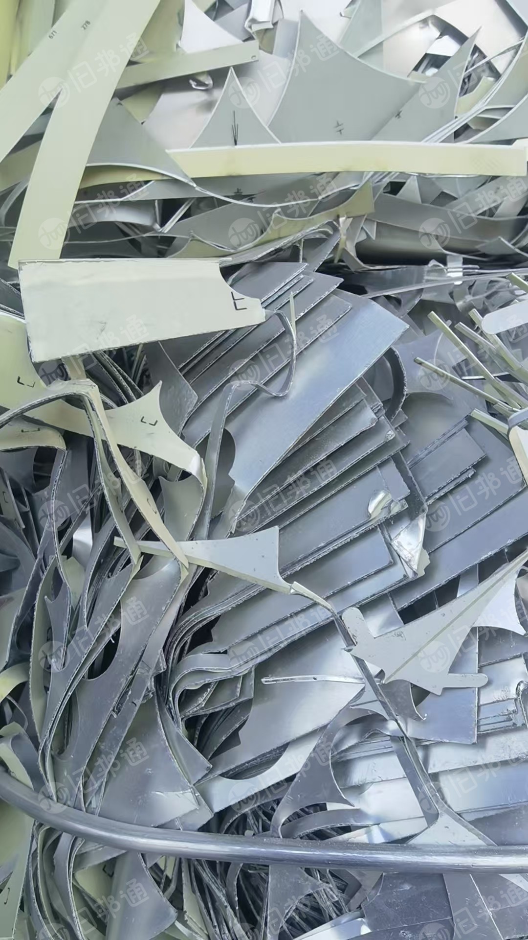 大量出售铝基板废料，现货2挂