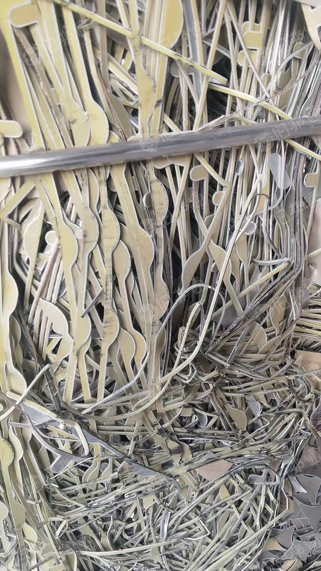 大量出售铝基板废料，现货2挂