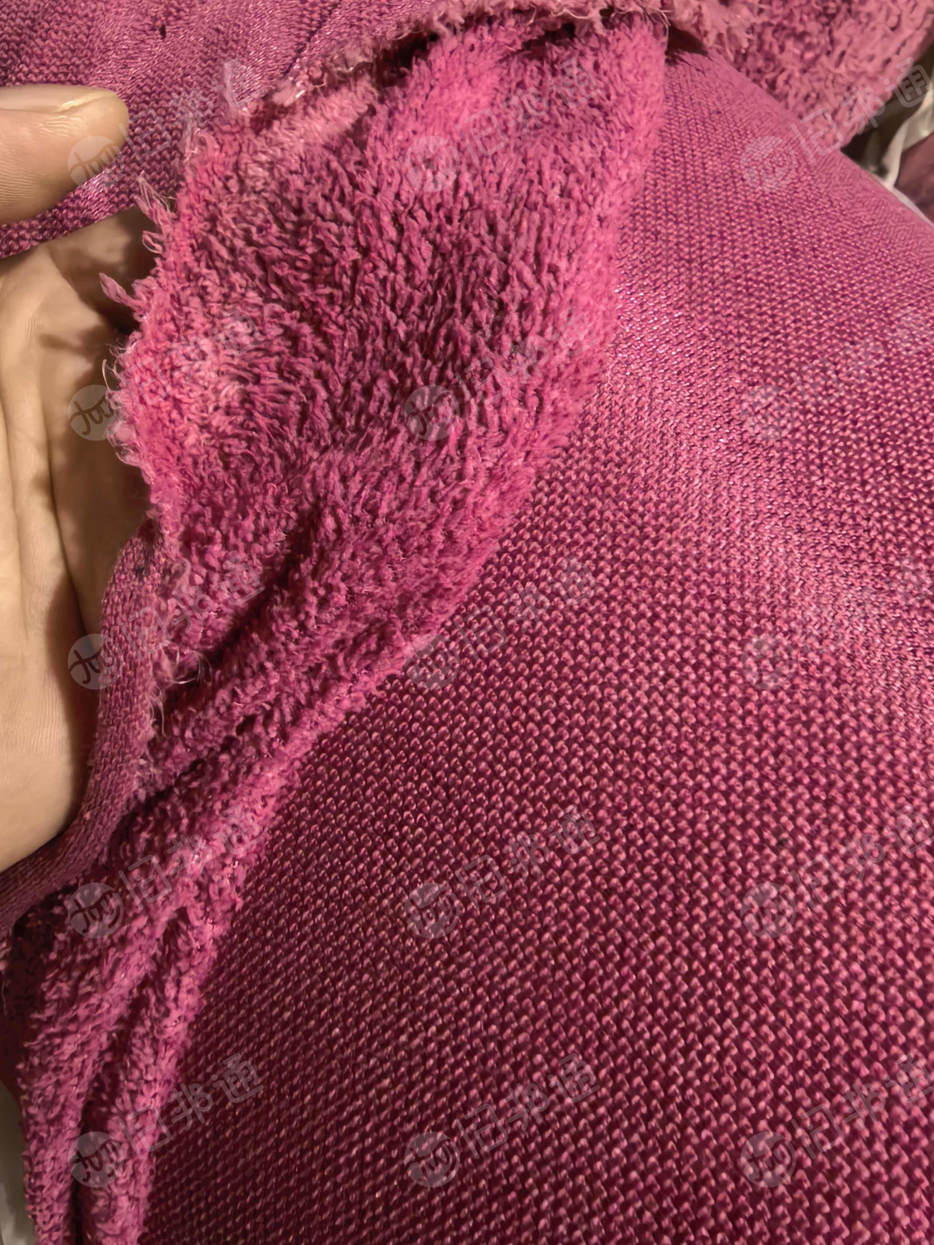 出售库存布，库存绒布，北极绒和仿超柔，北极绒门幅185克重120，有3吨，仿超有8吨，货在山东临沂