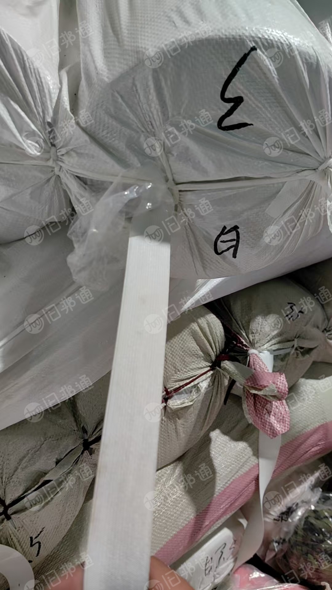 长期出售服装辅料，库存松紧带，织带，货在山东临沂