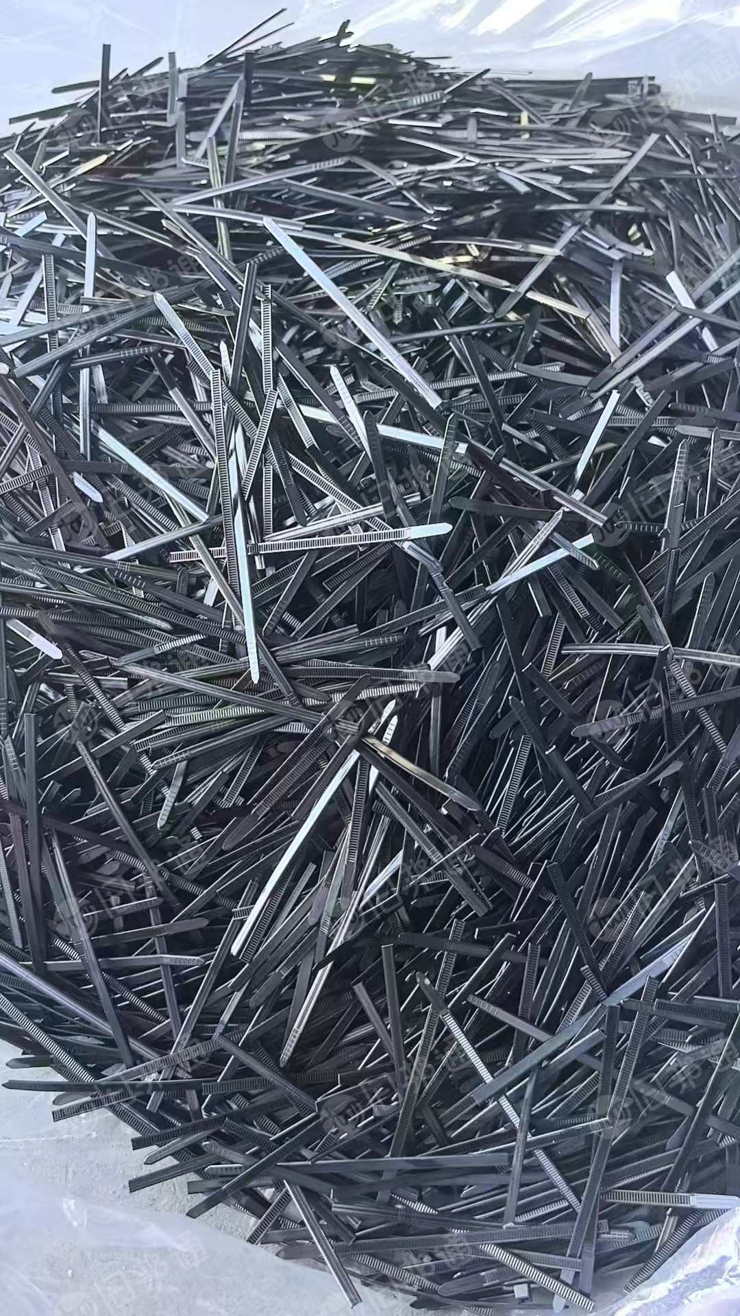 出售尼龙扎带毛料，现货10吨左右