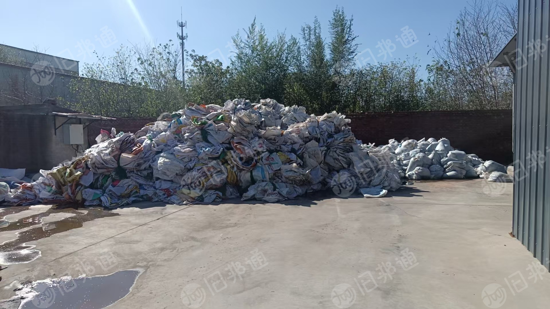 出售食品厂下来的编织袋，一捆50个，现货2000多只