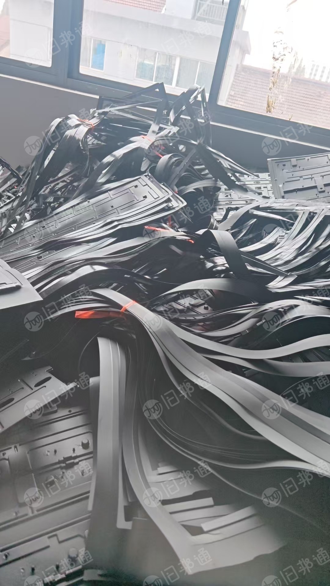 出售PC薄片，黑色阻燃的，50丝厚，月供30吨