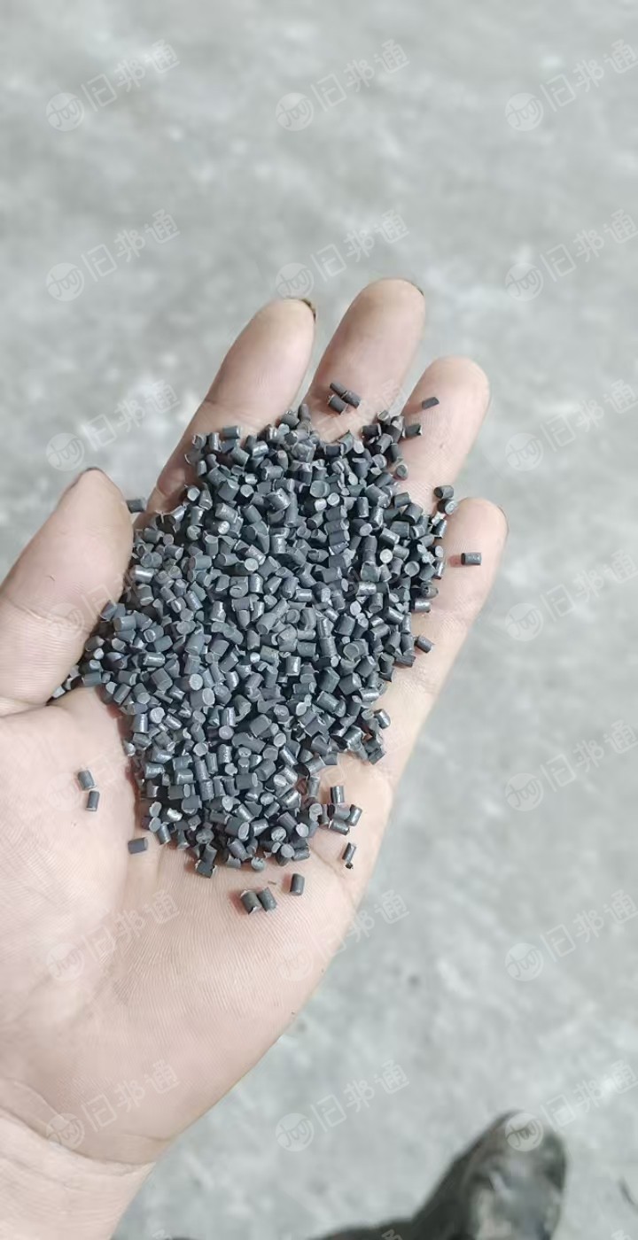 出售PE快递袋颗粒，过60目，现货70多吨，月供两百吨