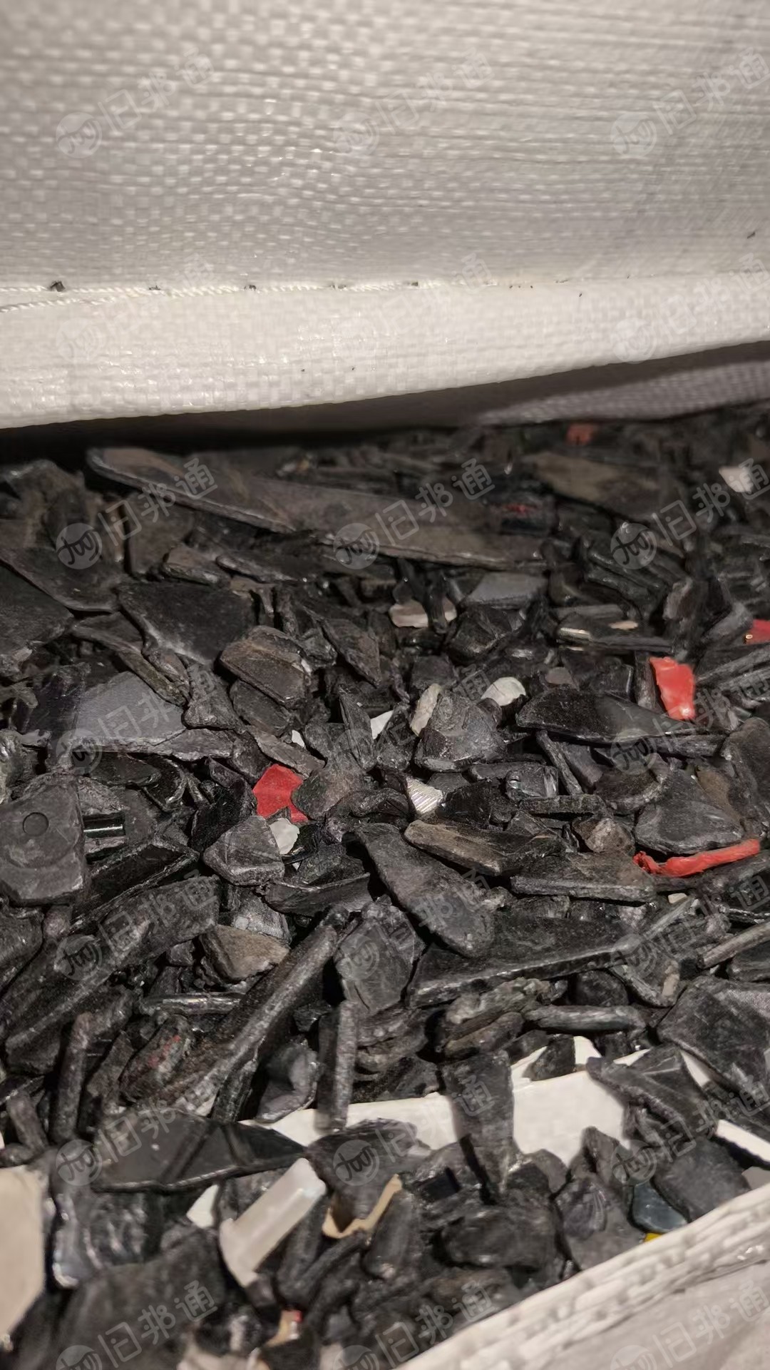 长期出售abs/pc合金破碎料，防火的，现货够车