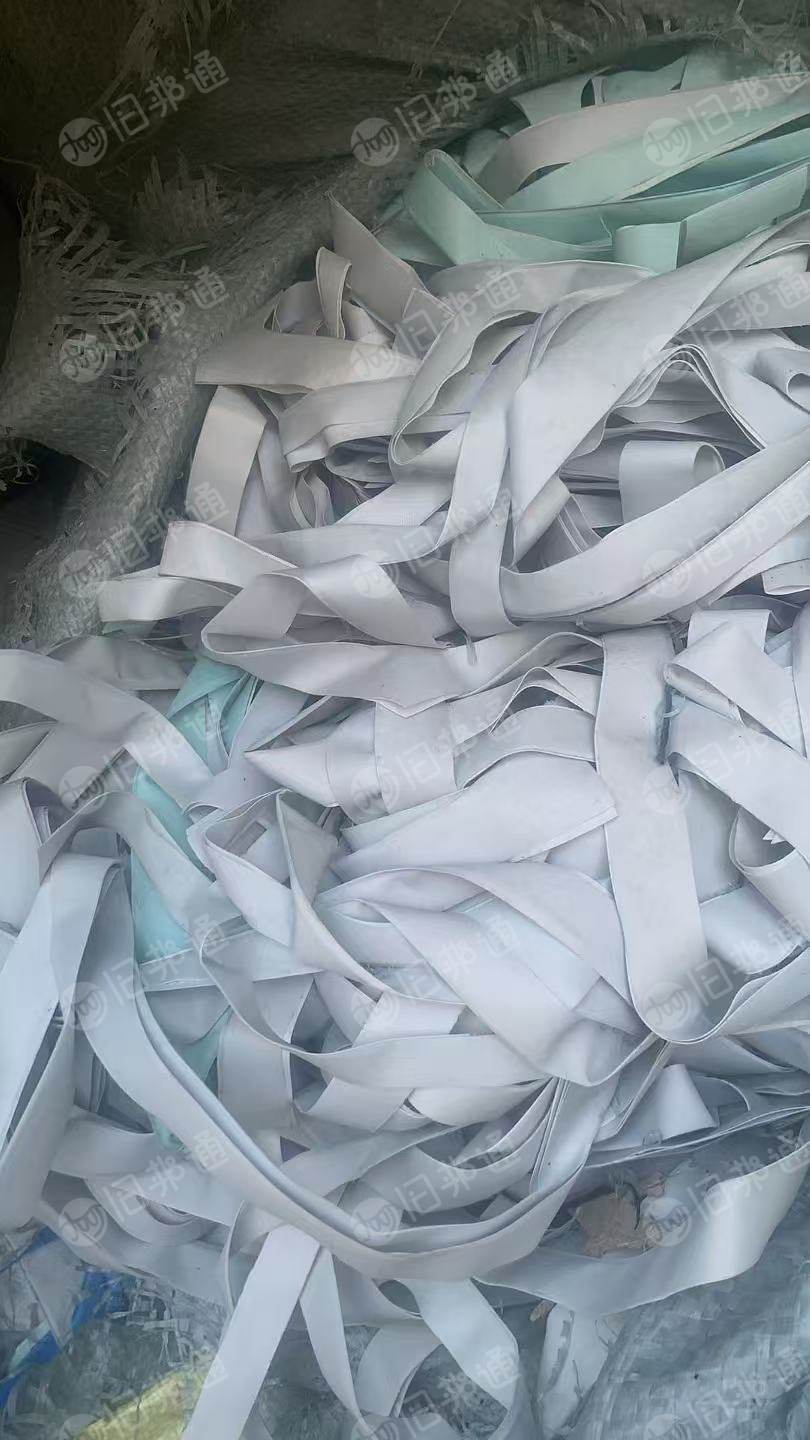 出售PVC革边角料，加网和透明的