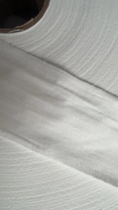 长期出售布条，一面白棉布一面衬布，可以做布条，现货16吨左右，货在山东青岛