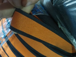 长期出售库存松紧带，库存织带，现货有8-10吨左右，货在广东东莞