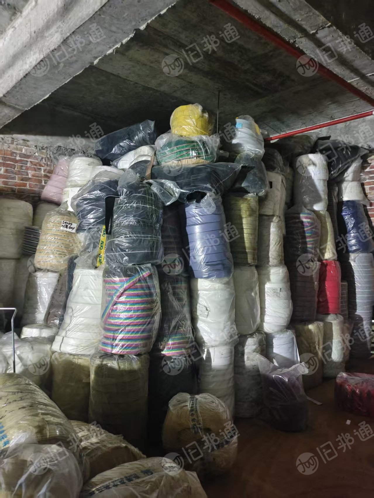 长期出售库存松紧带，库存织带，现货有8-10吨左右，货在广东东莞