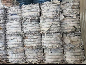 长期出售二白吨包废料，现货10多吨