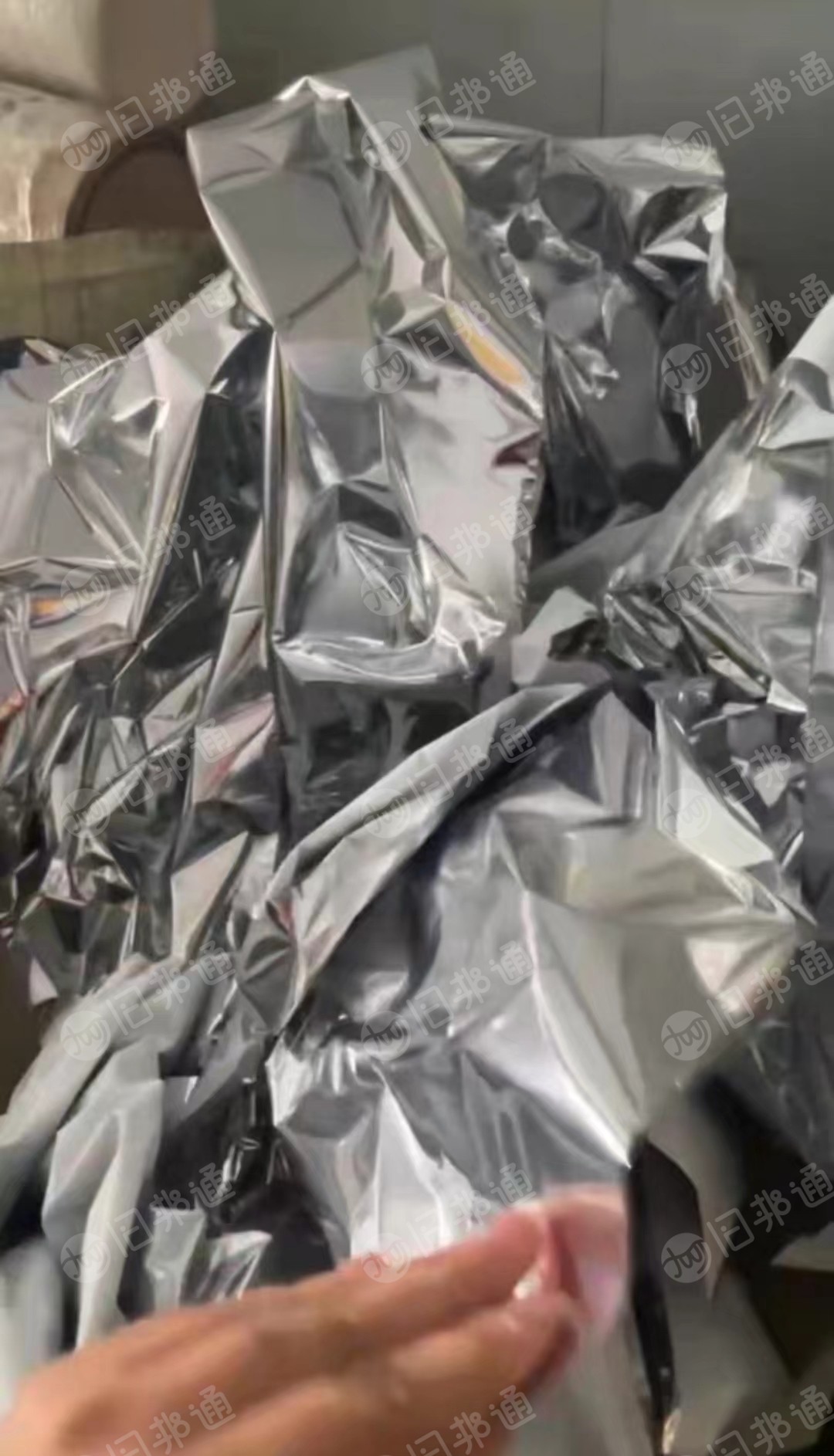 长期出售pet镀铝膜，opp镀铝膜，混压在一起，现货30吨