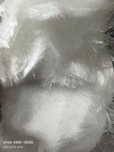 现货处理一批丙纶丝PP丝,有白色的和黑色的,便宜出,现货15吨左右,货在河北保定