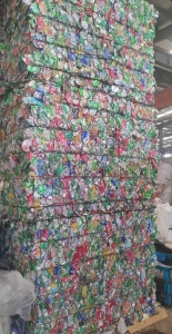 长期出售铝易拉罐压块，出水88，月供几百吨