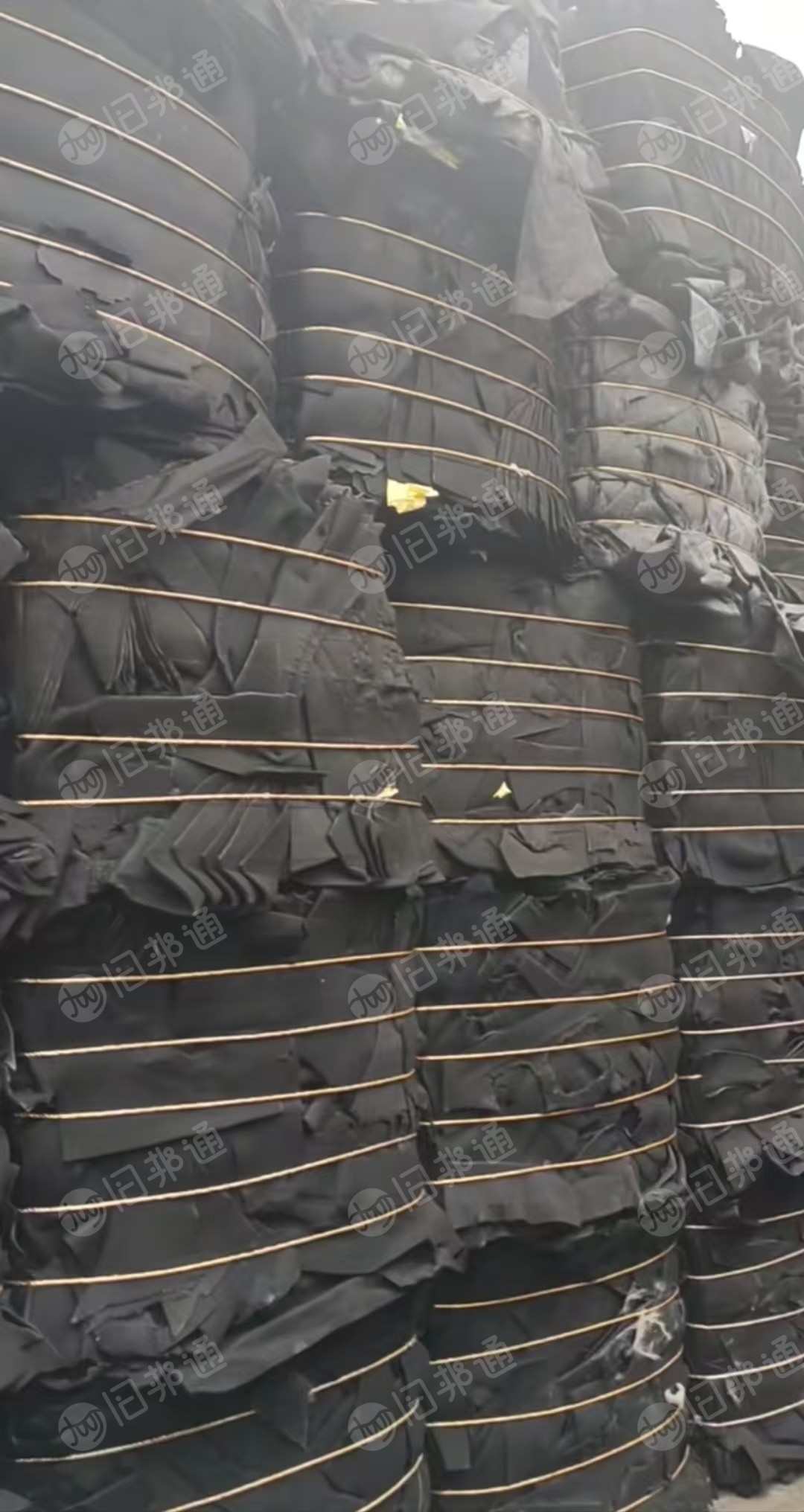 出售PET汽车轮毂罩，可造粒，现货两挂