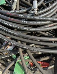 长期库存高压油管废料