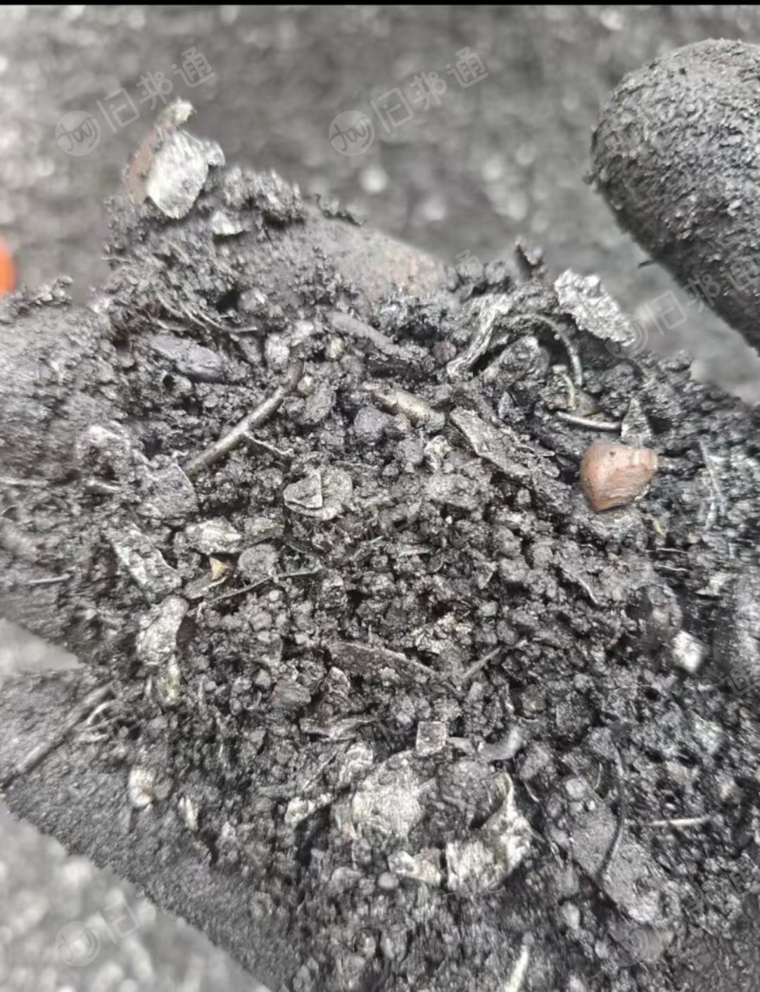 出售油漆厂下来的铝废料，含不锈钢，月供20吨左右