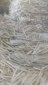 出售PP打包带毛料，白色全漂，现货七八吨