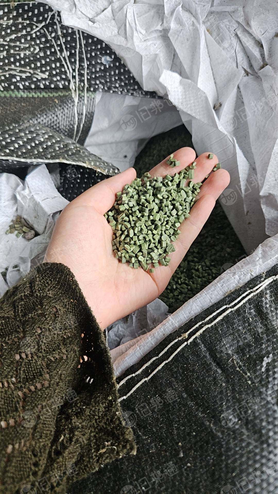 出售三复合pe颗粒，pe复合颗粒