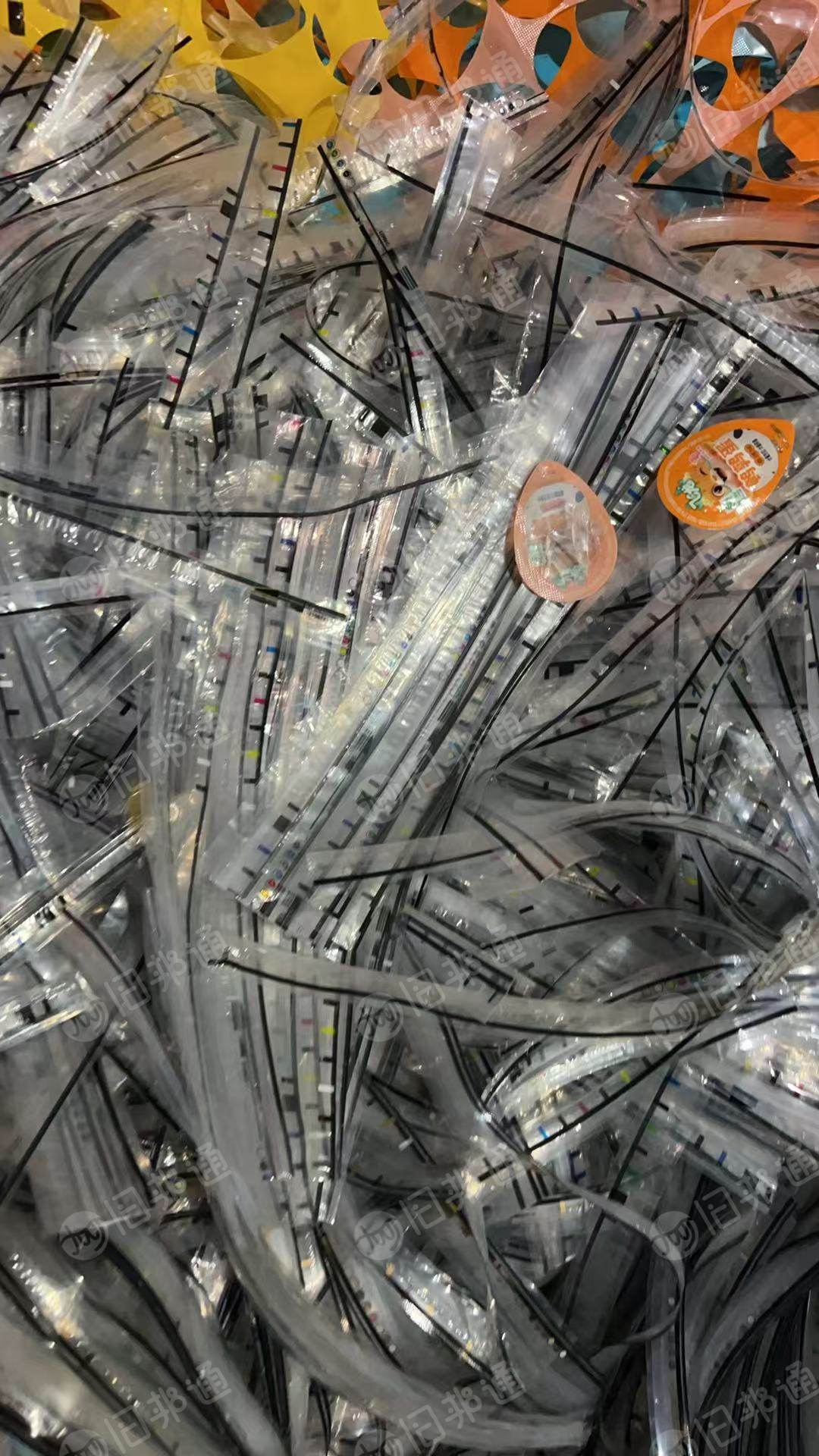 求购彩印厂PE复合膜，食品包装膜边料，PE/PA，PE/PET，PE/PP复合膜