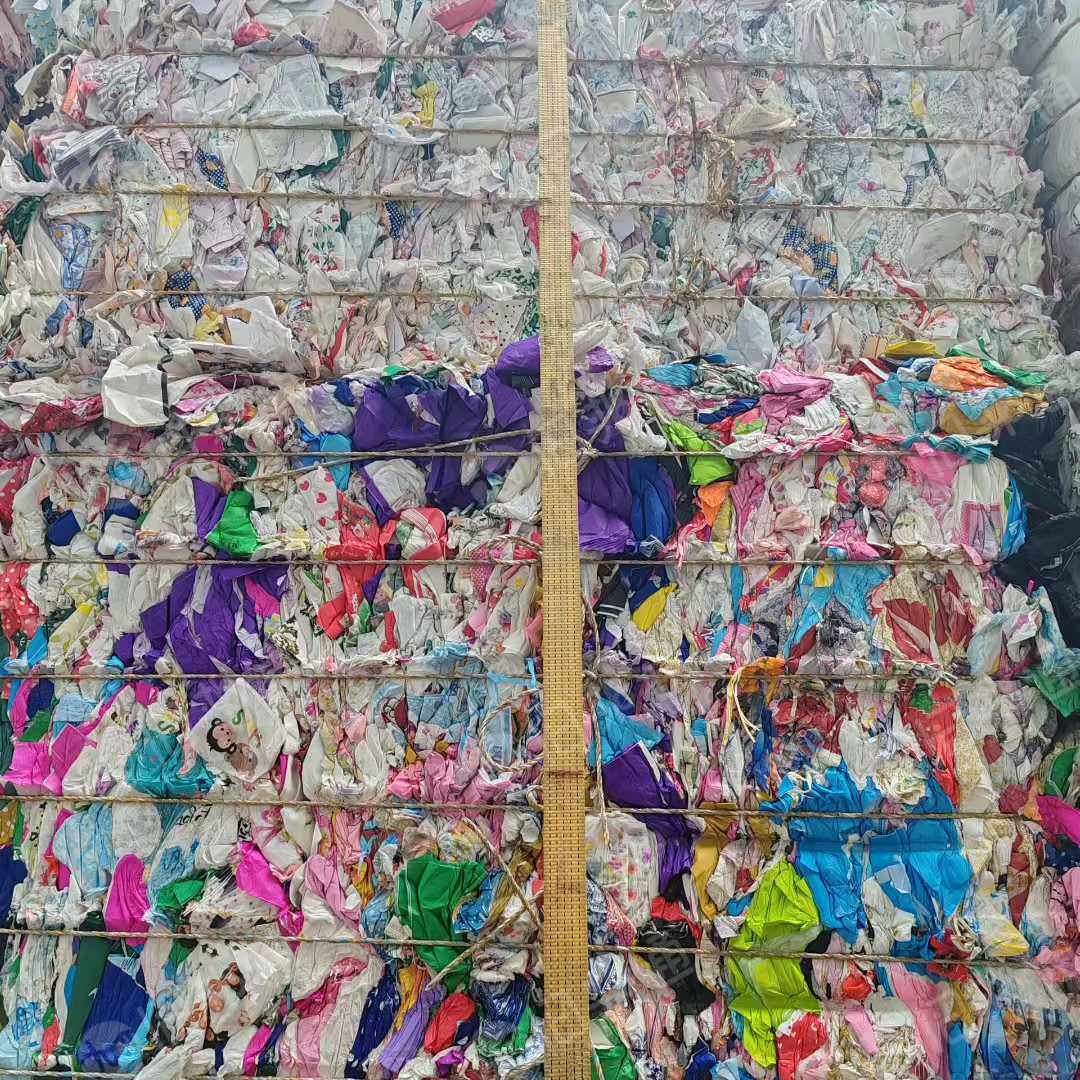 厂家大量求购彩色餐巾纸压包料