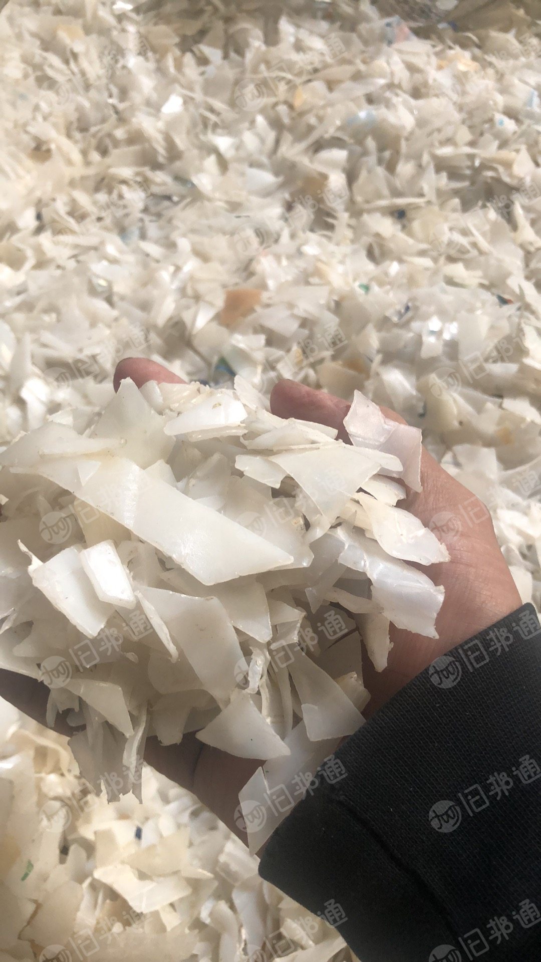 出售大白和小蓝桶破碎料
