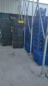 出售水果筐破碎料，月供200吨