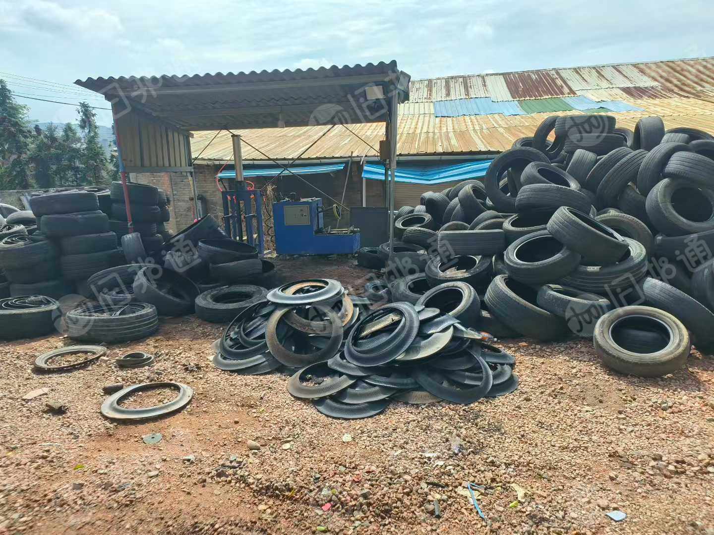 长期出售小钢丝胎和尼龙胎，有割口圈