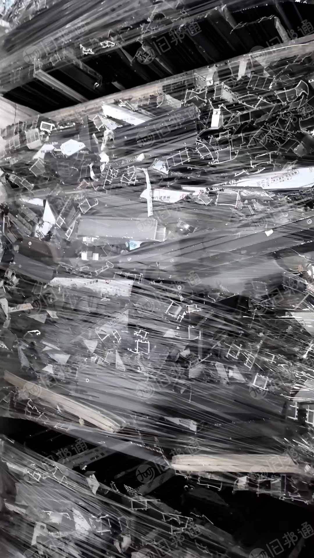 出售断桥铝废料，现货18吨