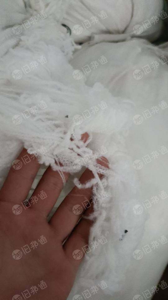 长期出售针织废纱毛纱，开花料，毛料，毛衣厂下来的，每月几十吨