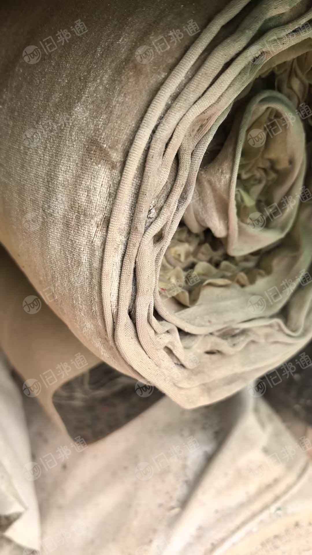 出售皮革果布，库存皮革，皮革布，现货32吨